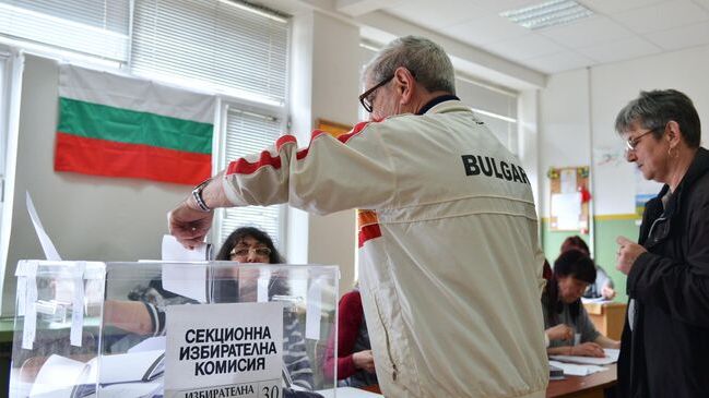 «Прогрессивная Болгария» Радева лидирует с почти 45% голосов